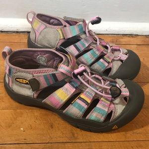 KEEN youth athletic sport sandals US size 2